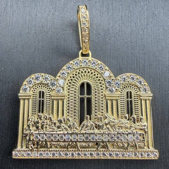 Unbranded Other - Solid 10k Yellow Italian Gold Last Supper Pendant 4 Grams 9.75mm Bail